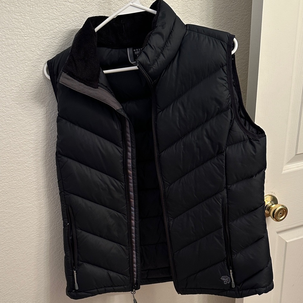 Mountain Hardwear Puffer Vest